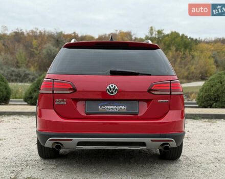 Красный Фольксваген Golf Alltrack, объемом двигателя 1.8 л и пробегом 45 тыс. км за 16300 $, фото 10 на Automoto.ua