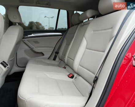 Красный Фольксваген Golf Alltrack, объемом двигателя 1.8 л и пробегом 45 тыс. км за 16300 $, фото 28 на Automoto.ua