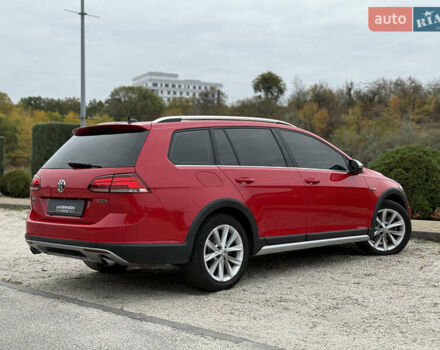 Красный Фольксваген Golf Alltrack, объемом двигателя 1.8 л и пробегом 45 тыс. км за 16300 $, фото 7 на Automoto.ua