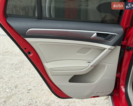 Красный Фольксваген Golf Alltrack, объемом двигателя 1.8 л и пробегом 45 тыс. км за 16300 $, фото 27 на Automoto.ua