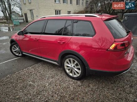 Фольксваген Golf Alltrack 2017 в Борисполе на Automoto.ua Красный Фольксваген Golf Alltrack, объемом двигателя 1.8 л и пробегом 130 тыс. км за 13100 $, фото 1 на Automoto.ua