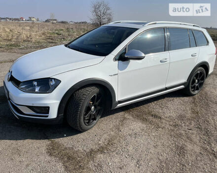 Фольксваген Golf Alltrack, об'ємом двигуна 1.8 л та пробігом 92 тис. км за 16200 $, фото 8 на Automoto.ua