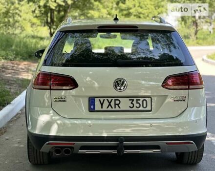 Фольксваген Golf Alltrack, объемом двигателя 2 л и пробегом 171 тыс. км за 16100 $, фото 7 на Automoto.ua