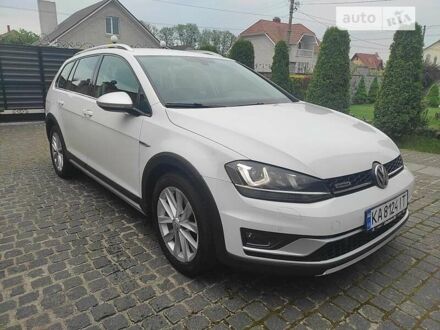 Фольксваген Golf Alltrack 2016 в Киеве на Automoto.ua Фольксваген Golf Alltrack, объемом двигателя 2 л и пробегом 215 тыс. км за 17500 $, фото 1 на Automoto.ua