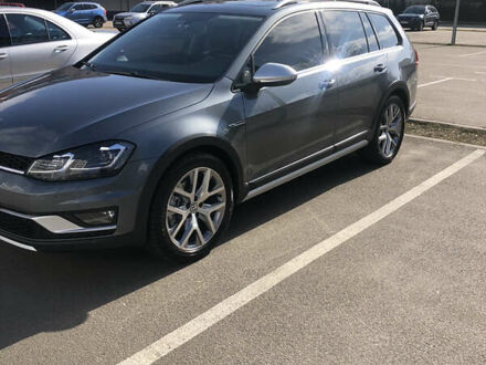 Фольксваген Golf Alltrack 2017 в Киеве на Automoto.ua Фольксваген Golf Alltrack, объемом двигателя 1.8 л и пробегом 93 тыс. км за 17250 $, фото 1 на Automoto.ua