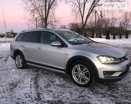 Сірий Фольксваген Golf Alltrack, об'ємом двигуна 2 л та пробігом 208 тис. км за 18500 $, фото 6 на Automoto.ua