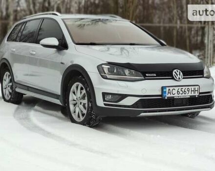 Серый Фольксваген Golf Alltrack, объемом двигателя 0 л и пробегом 281 тыс. км за 13550 $, фото 66 на Automoto.ua