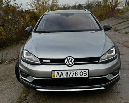 Серый Фольксваген Golf Alltrack, объемом двигателя 1.97 л и пробегом 263 тыс. км за 15555 $, фото 4 на Automoto.ua
