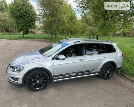 Серый Фольксваген Golf Alltrack, объемом двигателя 1.8 л и пробегом 95 тыс. км за 14300 $, фото 6 на Automoto.ua