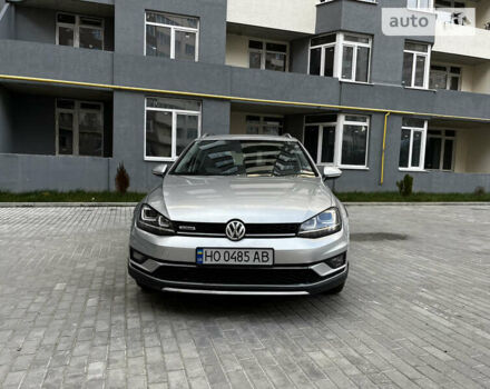 Серый Фольксваген Golf Alltrack, объемом двигателя 1.8 л и пробегом 158 тыс. км за 12550 $, фото 3 на Automoto.ua