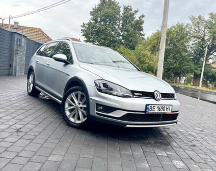 Серый Фольксваген Golf Alltrack, объемом двигателя 1.8 л и пробегом 128 тыс. км за 14200 $, фото 1 на Automoto.ua