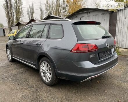 Серый Фольксваген Golf Alltrack, объемом двигателя 1.8 л и пробегом 113 тыс. км за 14000 $, фото 4 на Automoto.ua