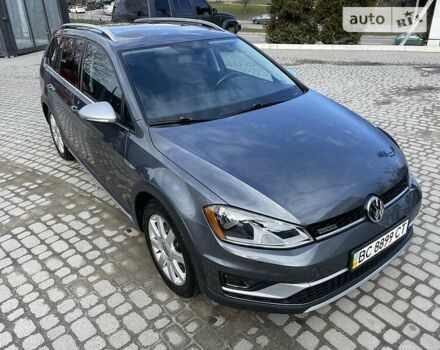 Серый Фольксваген Golf Alltrack, объемом двигателя 1.8 л и пробегом 63 тыс. км за 15500 $, фото 4 на Automoto.ua