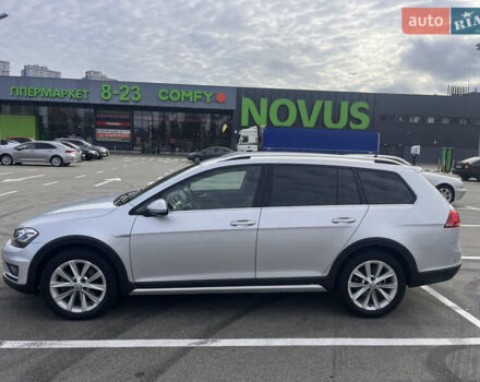Серый Фольксваген Golf Alltrack, объемом двигателя 1.8 л и пробегом 92 тыс. км за 16600 $, фото 4 на Automoto.ua