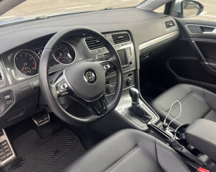 Серый Фольксваген Golf Alltrack, объемом двигателя 1.8 л и пробегом 92 тыс. км за 16600 $, фото 22 на Automoto.ua