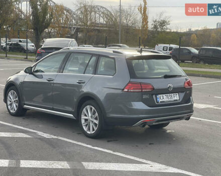 Серый Фольксваген Golf Alltrack, объемом двигателя 1.8 л и пробегом 116 тыс. км за 16550 $, фото 4 на Automoto.ua
