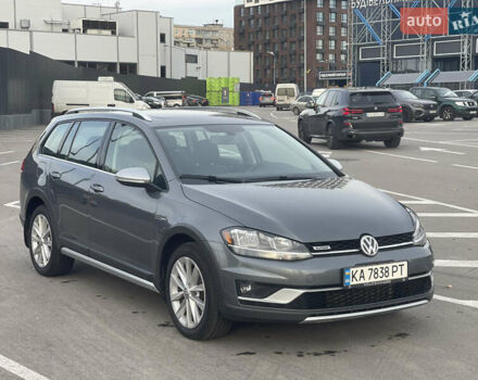 Серый Фольксваген Golf Alltrack, объемом двигателя 1.8 л и пробегом 116 тыс. км за 16550 $, фото 1 на Automoto.ua