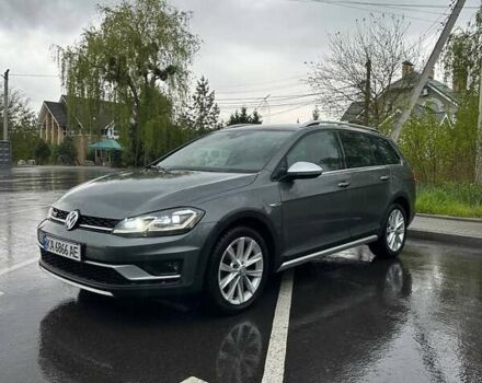 Серый Фольксваген Golf Alltrack, объемом двигателя 2 л и пробегом 254 тыс. км за 19500 $, фото 3 на Automoto.ua