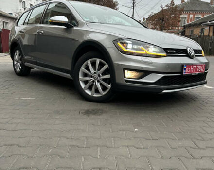 Серый Фольксваген Golf Alltrack, объемом двигателя 2 л и пробегом 185 тыс. км за 19900 $, фото 1 на Automoto.ua