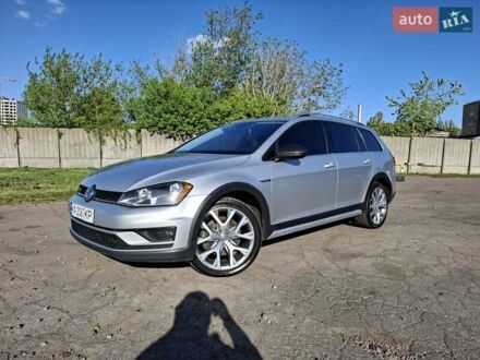 Фольксваген Golf Alltrack 2016 в Киеве на Automoto.ua Серый Фольксваген Golf Alltrack, объемом двигателя 1.8 л и пробегом 176 тыс. км за 12999 $, фото 1 на Automoto.ua