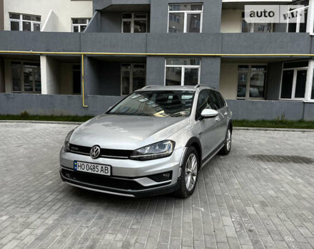 Серый Фольксваген Golf Alltrack, объемом двигателя 1.8 л и пробегом 158 тыс. км за 12550 $, фото 1 на Automoto.ua