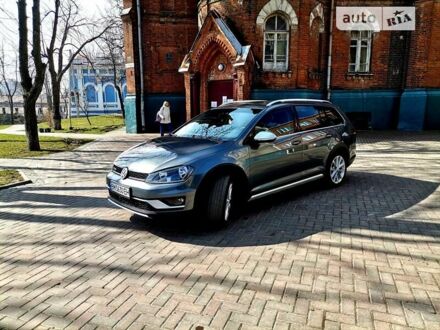 Серый Фольксваген Golf Alltrack, объемом двигателя 1.8 л и пробегом 110 тыс. км за 14400 $, фото 1 на Automoto.ua