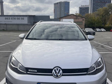 Серый Фольксваген Golf Alltrack, объемом двигателя 1.8 л и пробегом 92 тыс. км за 16600 $, фото 1 на Automoto.ua