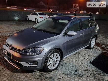 Серый Фольксваген Golf Alltrack, объемом двигателя 1.8 л и пробегом 11 тыс. км за 18900 $, фото 1 на Automoto.ua