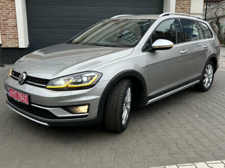 Серый Фольксваген Golf Alltrack, объемом двигателя 2 л и пробегом 185 тыс. км за 19900 $, фото 1 на Automoto.ua