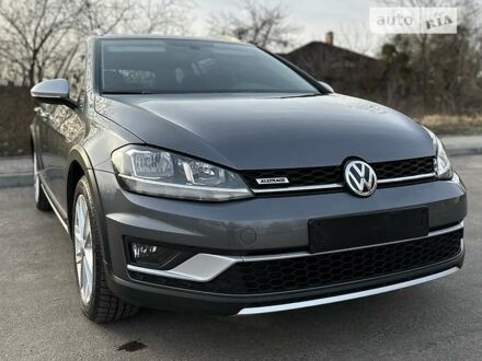 Фольксваген Golf Alltrack 2019 у Нововолинськ на Automoto.ua Сірий Фольксваген Golf Alltrack, об'ємом двигуна 1.8 л та пробігом 28 тис. км за 17900 $, фото 1 на Automoto.ua
