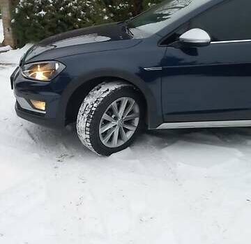 Синій Фольксваген Golf Alltrack, об'ємом двигуна 1.8 л та пробігом 62 тис. км за 14550 $, фото 3 на Automoto.ua