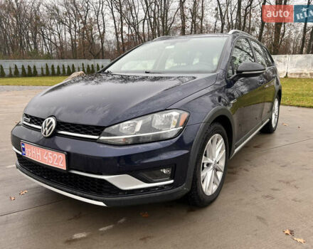 Синий Фольксваген Golf Alltrack, объемом двигателя 1.8 л и пробегом 117 тыс. км за 13300 $, фото 2 на Automoto.ua