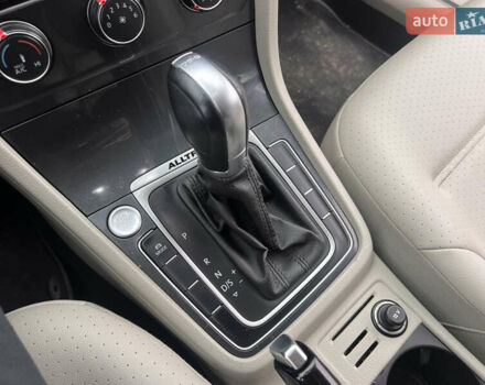 Синий Фольксваген Golf Alltrack, объемом двигателя 1.8 л и пробегом 117 тыс. км за 13300 $, фото 21 на Automoto.ua