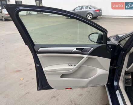 Синий Фольксваген Golf Alltrack, объемом двигателя 1.8 л и пробегом 117 тыс. км за 13300 $, фото 13 на Automoto.ua