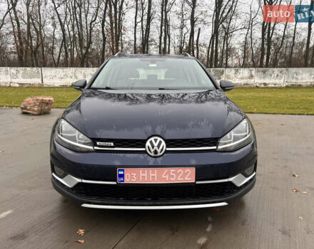 Синий Фольксваген Golf Alltrack, объемом двигателя 1.8 л и пробегом 117 тыс. км за 13300 $, фото 1 на Automoto.ua