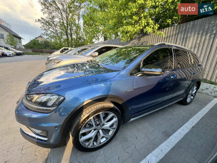 Синий Фольксваген Golf Alltrack, объемом двигателя 1.8 л и пробегом 119 тыс. км за 16900 $, фото 1 на Automoto.ua