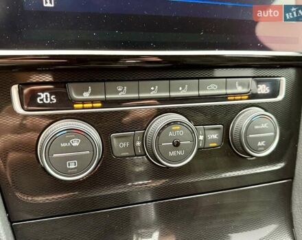 Серый Фольксваген Golf GTD, объемом двигателя 2 л и пробегом 138 тыс. км за 19000 $, фото 20 на Automoto.ua