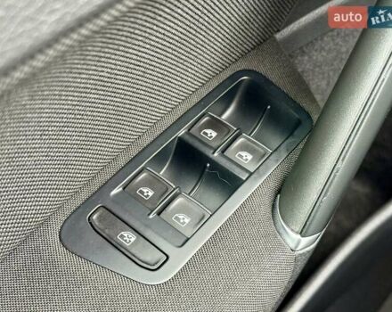 Серый Фольксваген Golf GTD, объемом двигателя 2 л и пробегом 138 тыс. км за 19000 $, фото 24 на Automoto.ua