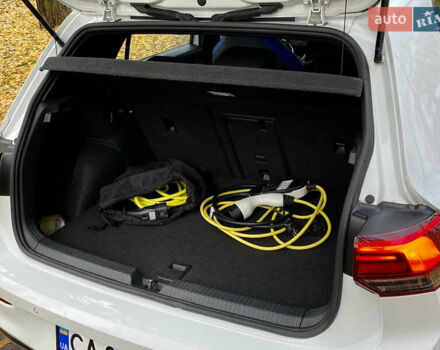 Белый Фольксваген Golf GTE, объемом двигателя 1.4 л и пробегом 138 тыс. км за 30500 $, фото 9 на Automoto.ua