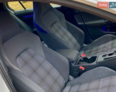 Белый Фольксваген Golf GTE, объемом двигателя 1.4 л и пробегом 138 тыс. км за 30500 $, фото 19 на Automoto.ua