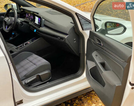 Белый Фольксваген Golf GTE, объемом двигателя 1.4 л и пробегом 138 тыс. км за 30500 $, фото 17 на Automoto.ua