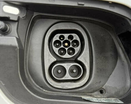 Белый Фольксваген ID.3, объемом двигателя 0 л и пробегом 160 тыс. км за 15800 $, фото 6 на Automoto.ua