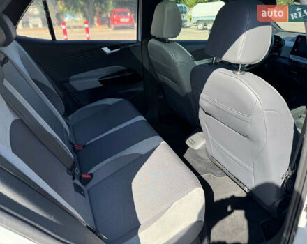 Белый Фольксваген ID.3, объемом двигателя 0 л и пробегом 201 тыс. км за 13400 $, фото 18 на Automoto.ua