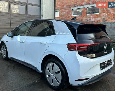 Білий Фольксваген ID.3, об'ємом двигуна 0 л та пробігом 55 тис. км за 12850 $, фото 2 на Automoto.ua
