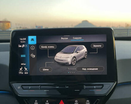 Белый Фольксваген ID.3, объемом двигателя 0 л и пробегом 98 тыс. км за 15899 $, фото 33 на Automoto.ua