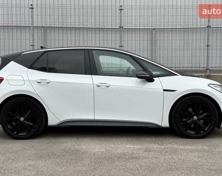 Белый Фольксваген ID.3, объемом двигателя 0 л и пробегом 170 тыс. км за 15900 $, фото 4 на Automoto.ua
