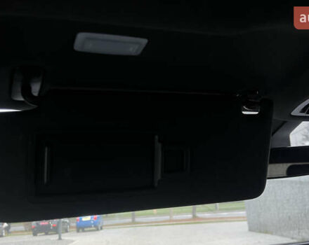 Белый Фольксваген ID.3, объемом двигателя 0 л и пробегом 127 тыс. км за 17499 $, фото 163 на Automoto.ua