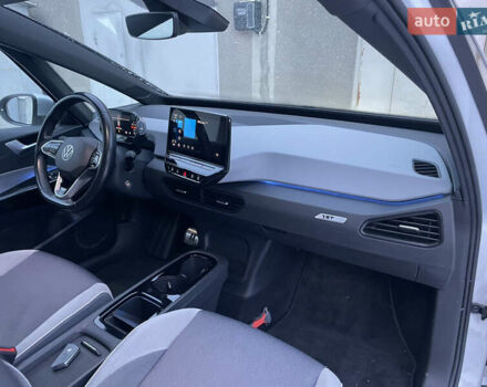 Білий Фольксваген ID.3, об'ємом двигуна 0 л та пробігом 118 тис. км за 17590 $, фото 23 на Automoto.ua