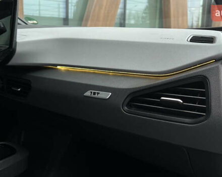 Белый Фольксваген ID.3, объемом двигателя 0 л и пробегом 127 тыс. км за 17499 $, фото 94 на Automoto.ua