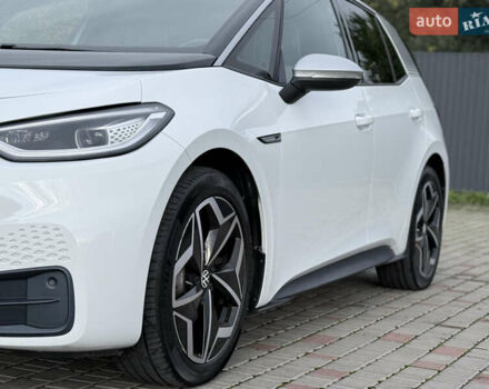 Фольксваген ID.3 2020 в Луцке на Automoto.ua Белый Фольксваген ID.3, объемом двигателя 0 л и пробегом 148 тыс. км за 17500 $, фото 3 на Automoto.ua